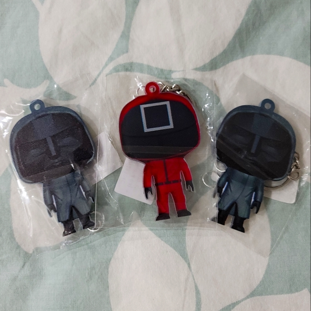 Squid Games Character Collectible Keychains (3)